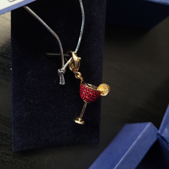 Swarovski Red Martini Charm / Pendant - Picture 5 of 6
